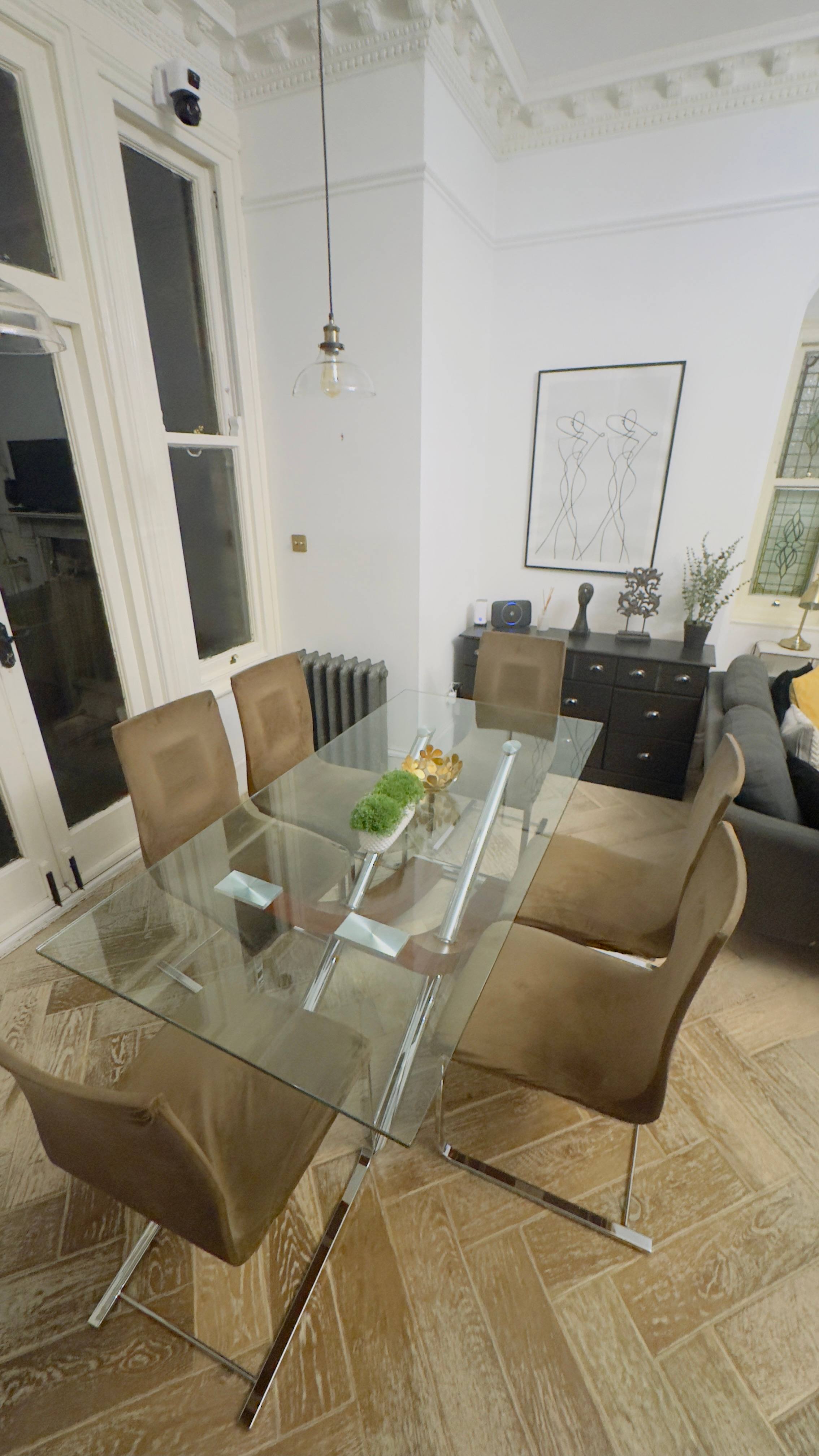 Airbnb Turnover Cleaning - photo 3