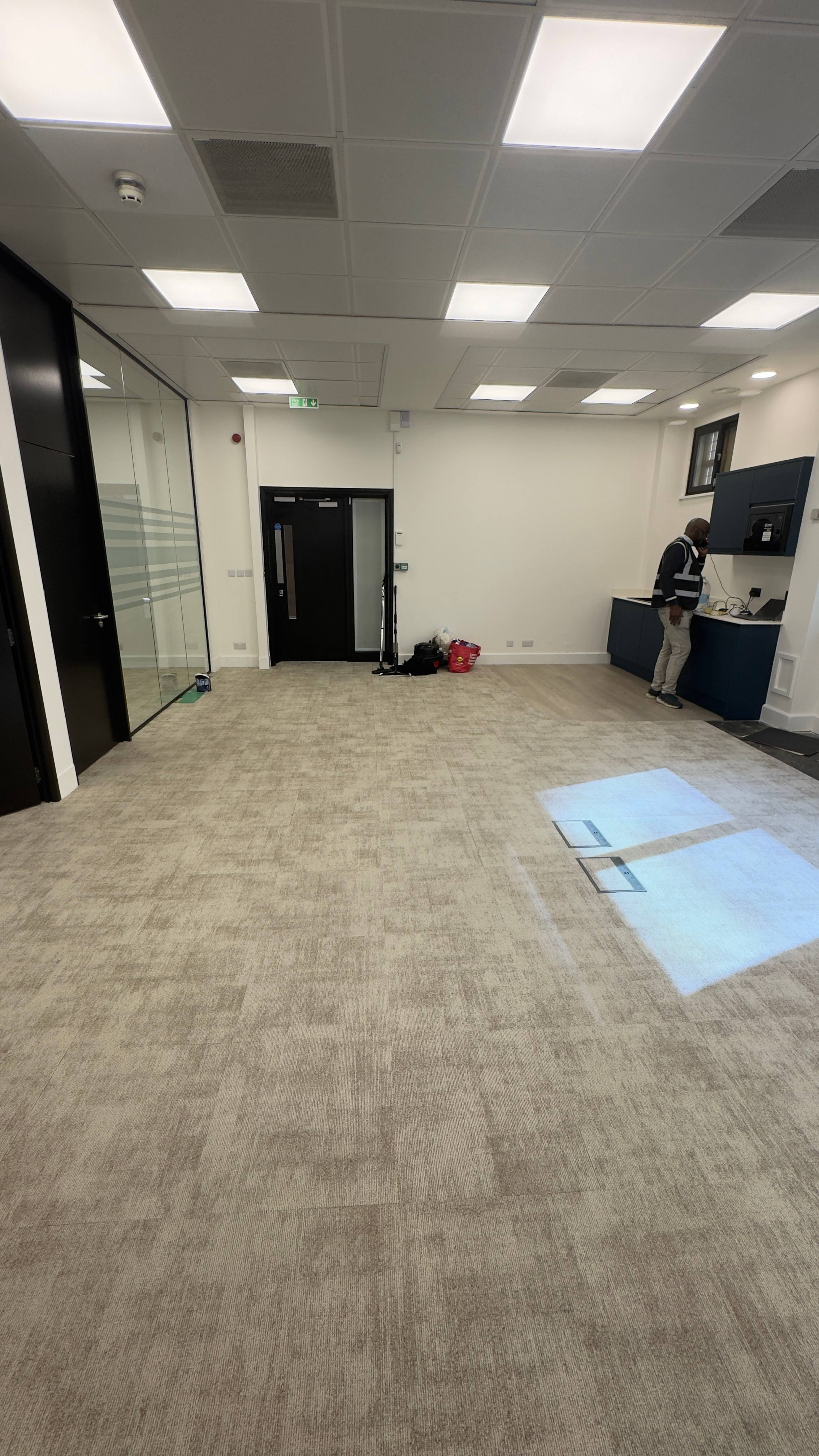 Office Cleaning - photo 3