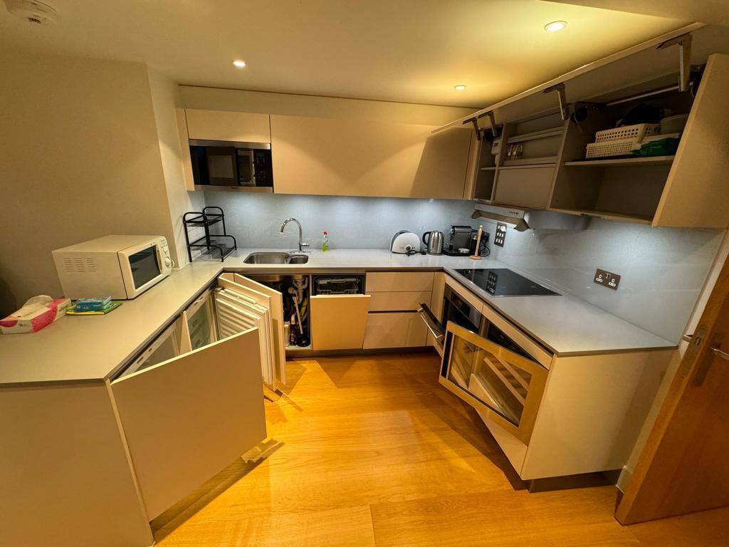 End of tenancy cleaning - work example 29